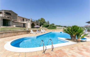 Stunning home in Ragusa with Outdoor swimming pool, WiFi and 5 Bedrooms, Camemi